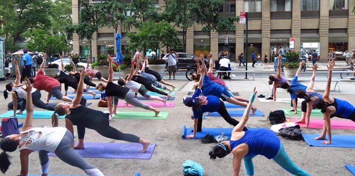 Pop-Up Fitness on the NoMad Piazza - SOUK SWEAT with SOUK Studio