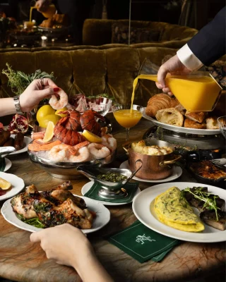 Your holiday table is waiting at Flatiron & NoMad restaurants serving festive specials and limited-edition menus. ❄️✨ 

Check out our dining guide to reserve your table via LINK IN BIO.

Featuring:
🍽️ @thenednomad
🍽️ @ililirestaurants
🍽️ @blackbarnrestaurant
🍽️ @barbounianyc
🍽️ @johndevoysnyc
🍽️ @cotekoreansteakhouse
🍽️ @scarpettarestaurants